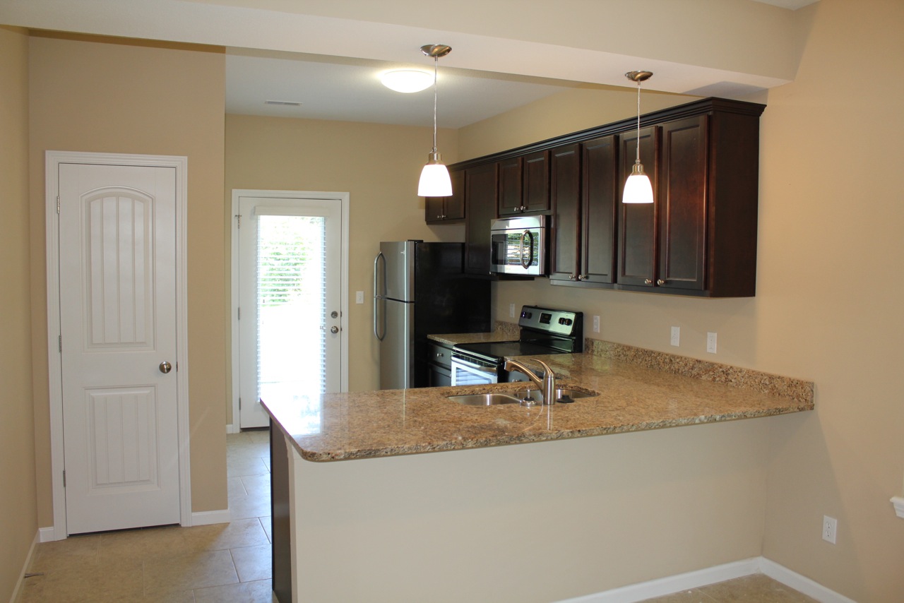 1407 Windsor #101