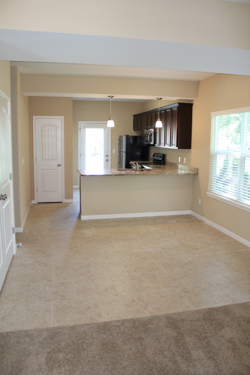 1407 Windsor #101